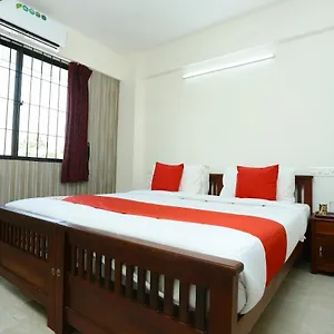 Silverkey Executive Stays 20010 Kakkanad Hotel